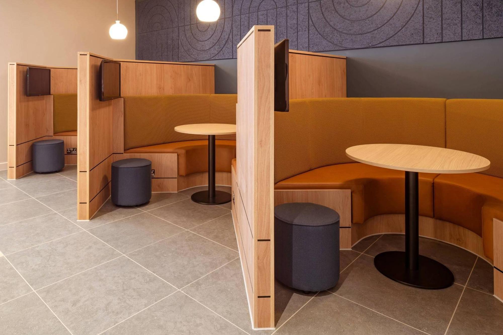 Hotel Courtyard By Marriott Stoke On Trent Staffordshire Exterior foto